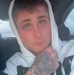 Meet your Posher, Ty